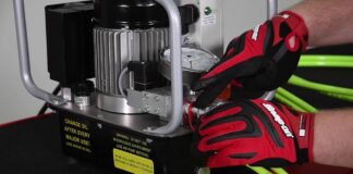 LTQ Hydraulic Torque Wrench Demonstration