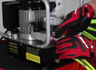LTQ Hydraulic Torque Wrench Demonstration