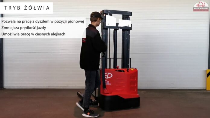 “Xe nâng Stacker chân rộng 1,2 tấn ES12 25DM | Xe nâng điện tay cao nâng Pallet 2 mặt: Giải pháp hiệu quả cho các nhà máy và xưởng sản xuất”